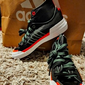 NWT Adidas Nizza HI DL